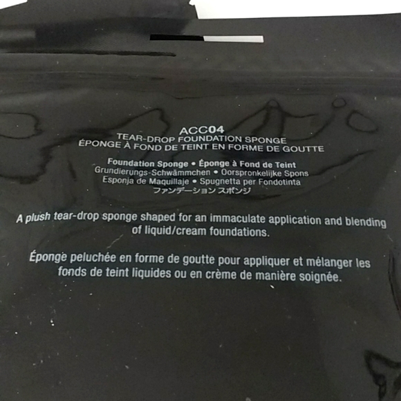 NYX Professional Makeup Tear-Drop Foundation Sponges 2/PK X 2 - Picture 4 of 4